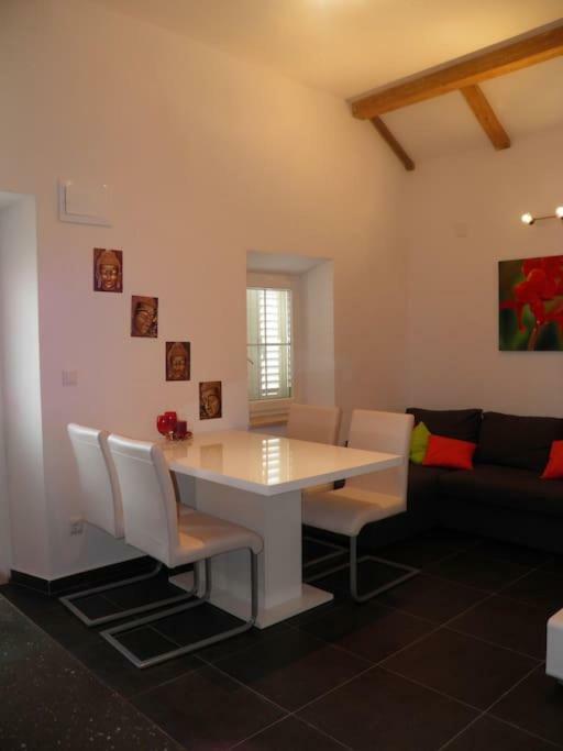 Romantic Apartment Donje Celo Bagian luar foto
